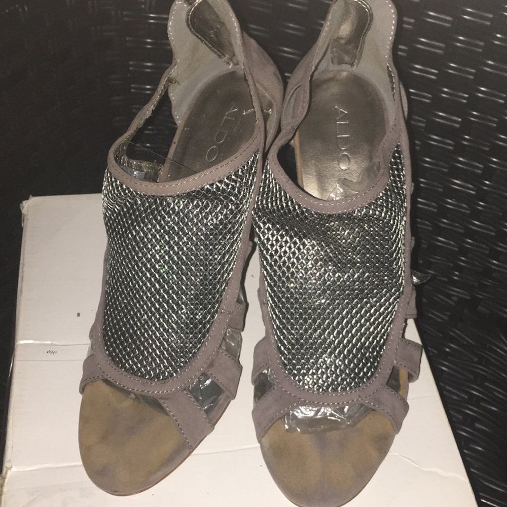 ALDO “Trippel” elephant gray stiletto with mesh caged front panel